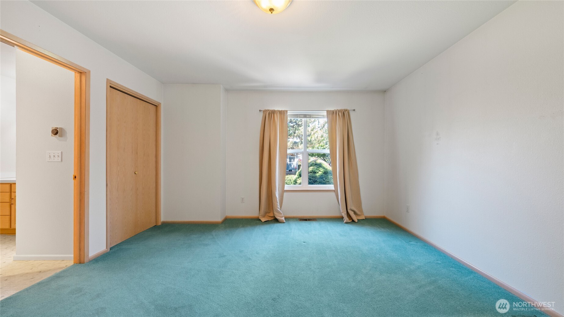996 Se Admiral Place Property Photo 32