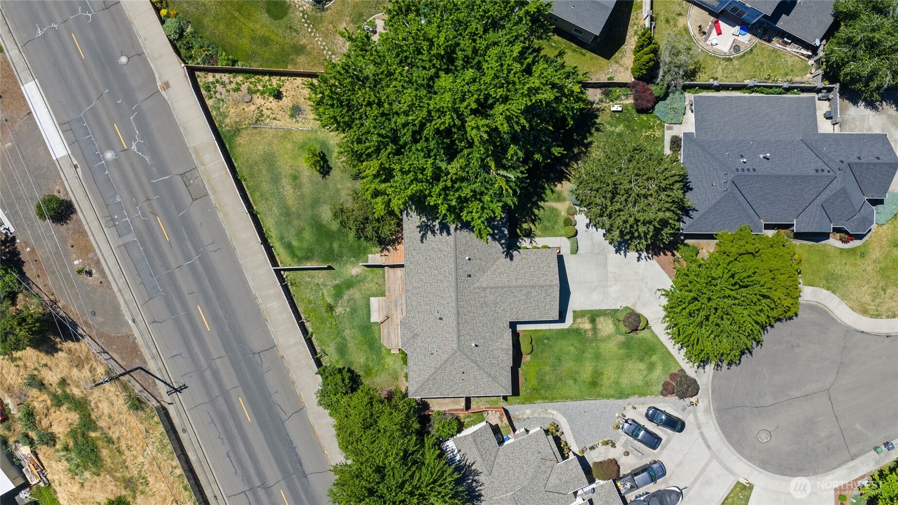 996 Se Admiral Place Property Photo 38