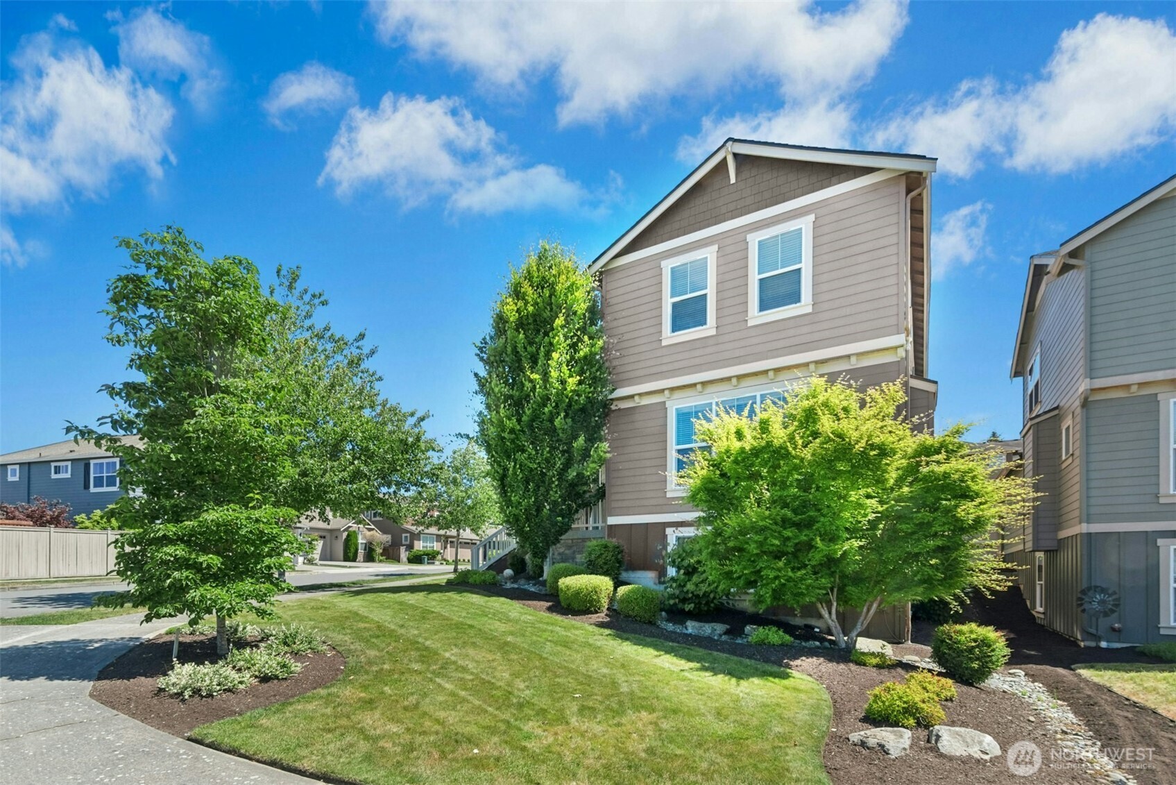 2021 7th Place Property Photo 3