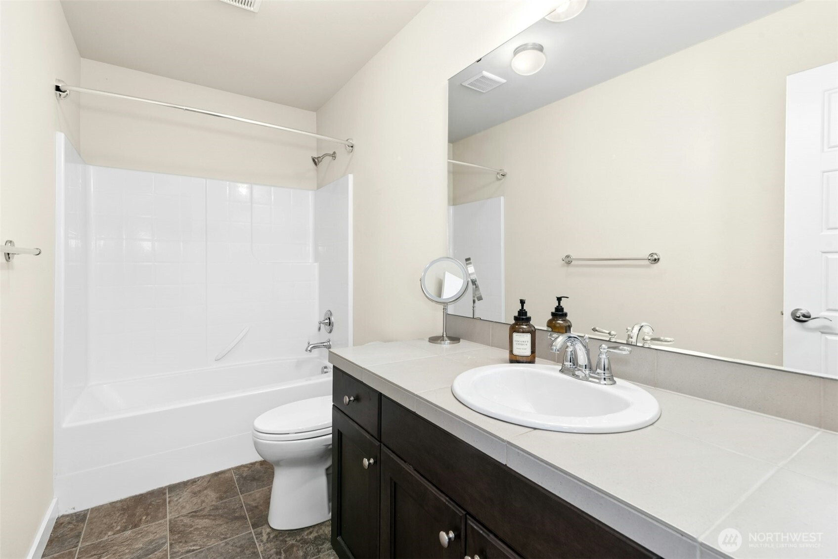 2021 7th Place Property Photo 25
