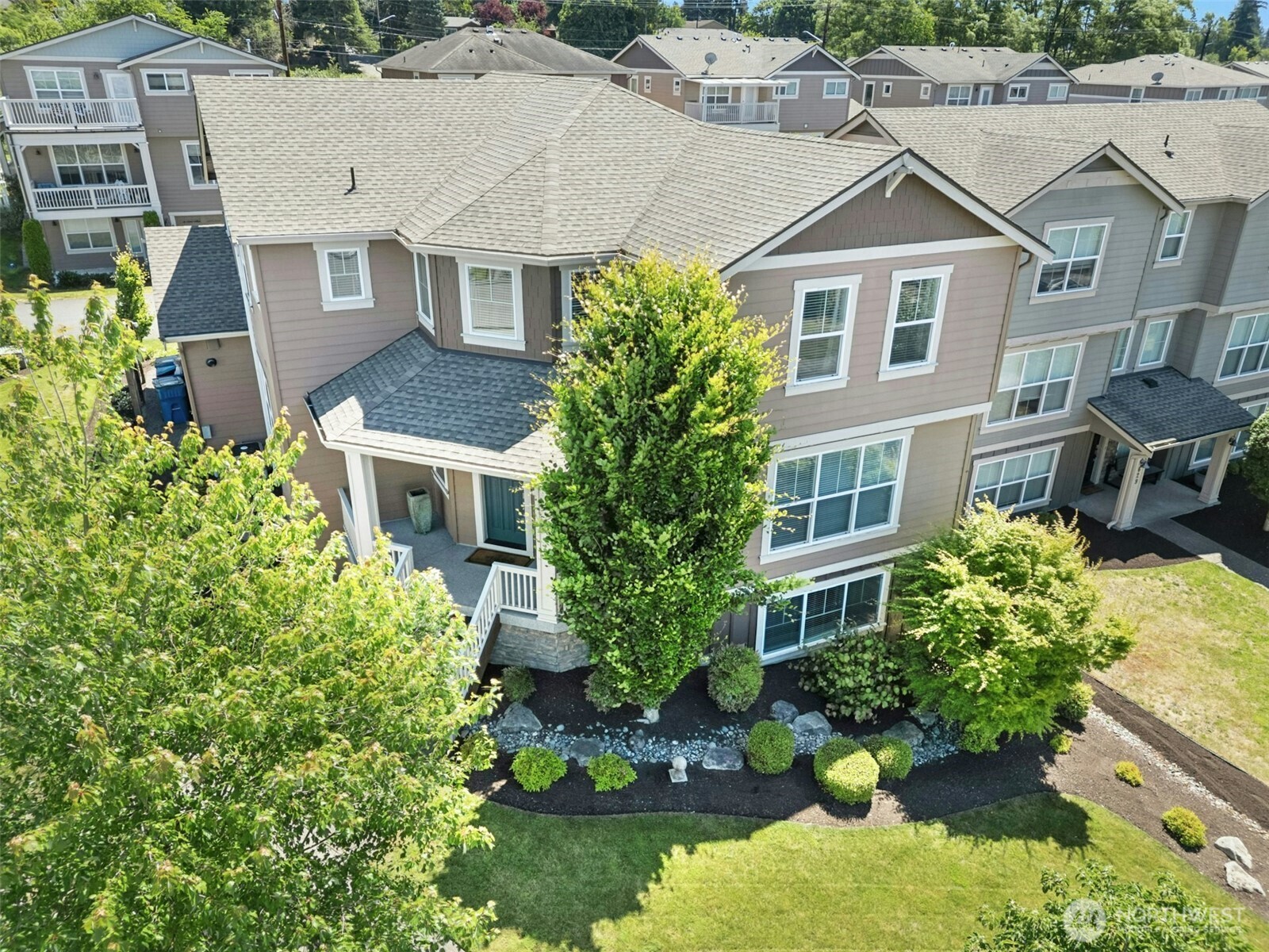 2021 7th Place Property Photo 34