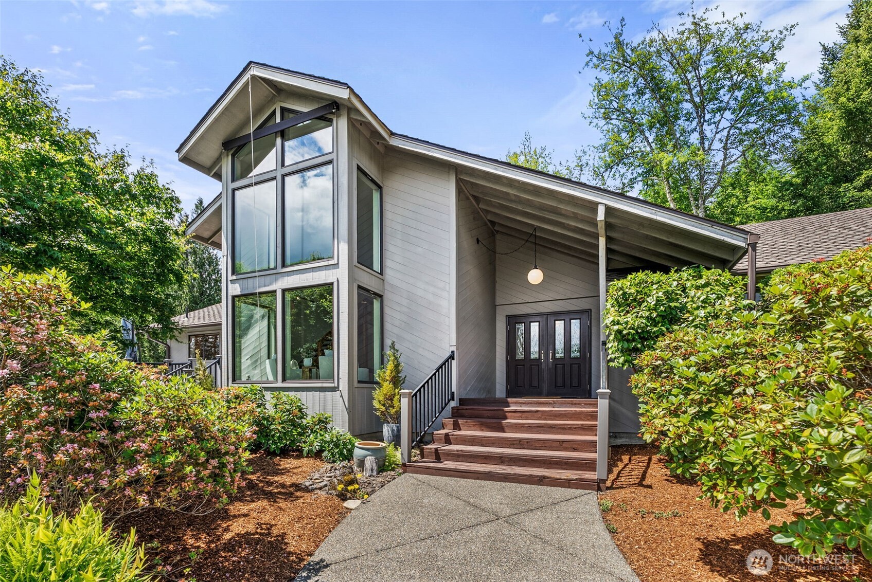 1677 North Fork Road Property Photo 4