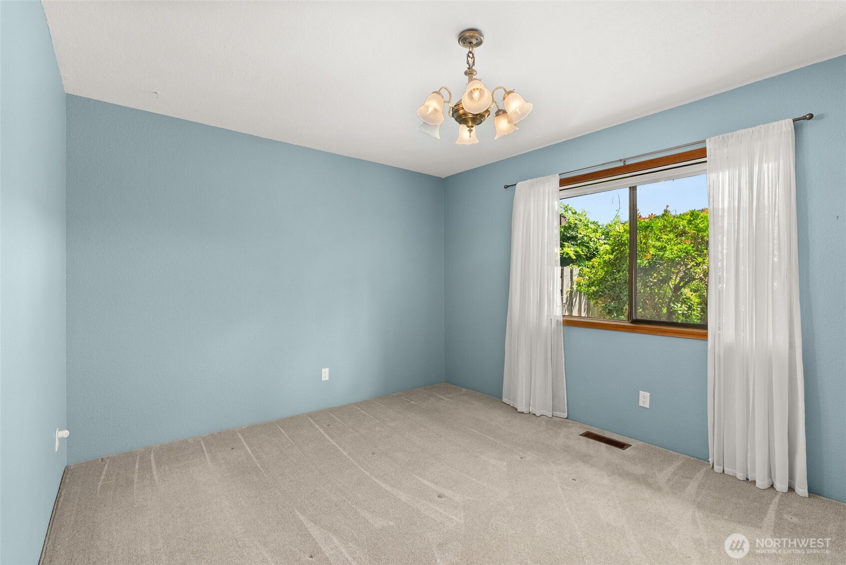 1677 North Fork Road Property Photo 22