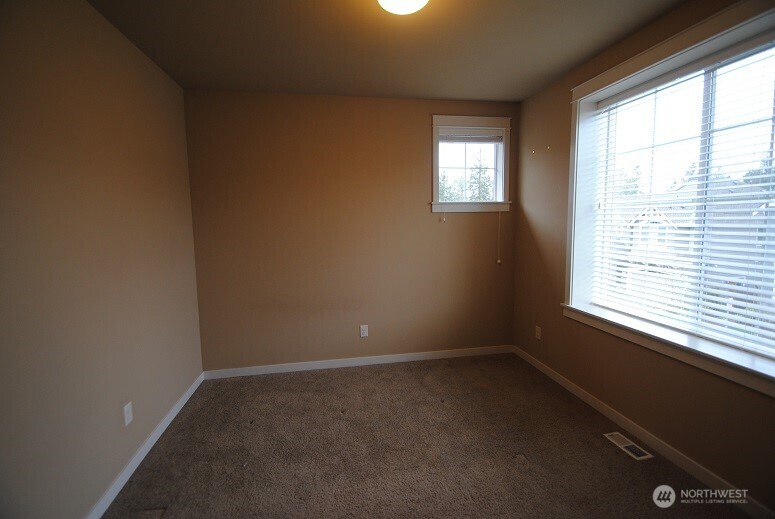 15945 Ne 117th Street Property Photo 8
