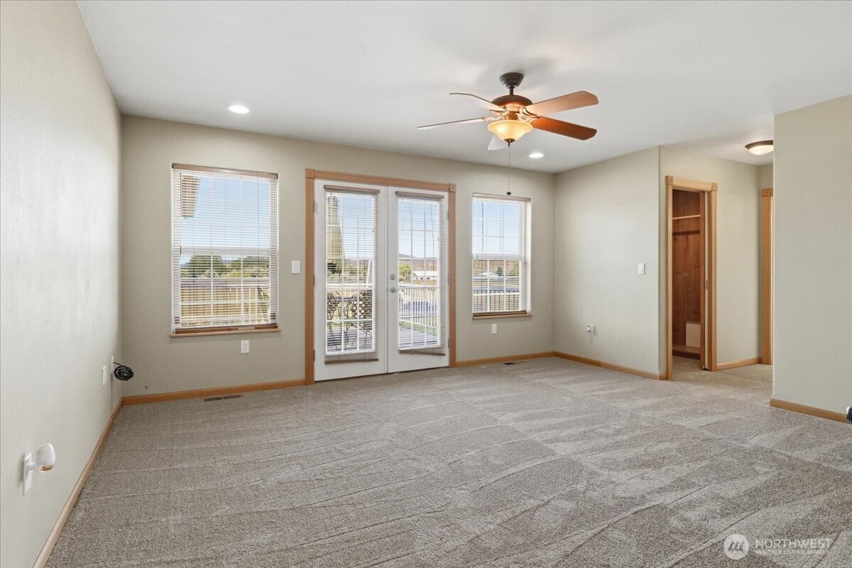 55212 Bay Area Drive Property Photo 14