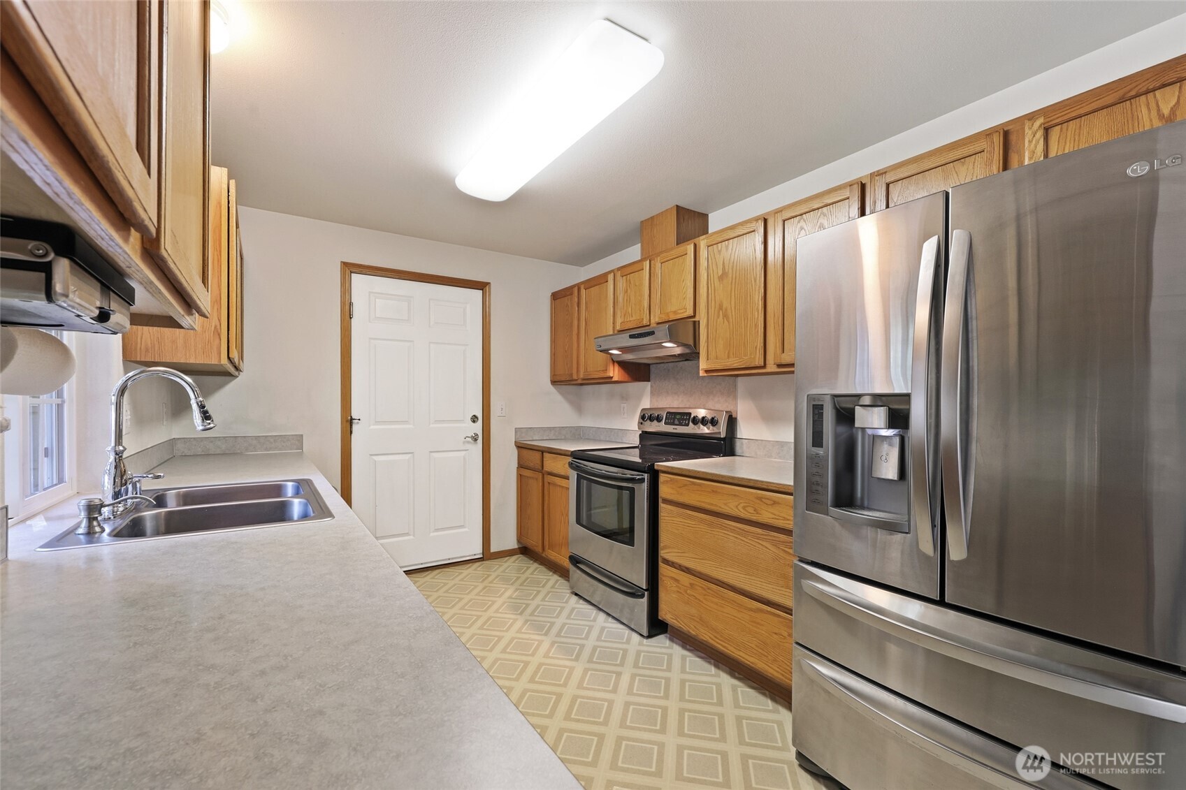 506 Nieland Loop Property Photo 14