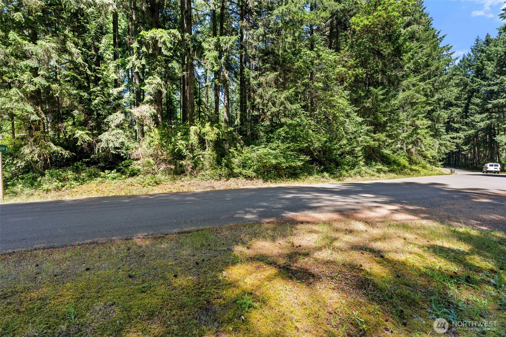 11103 Leschi Circle Property Photo 2