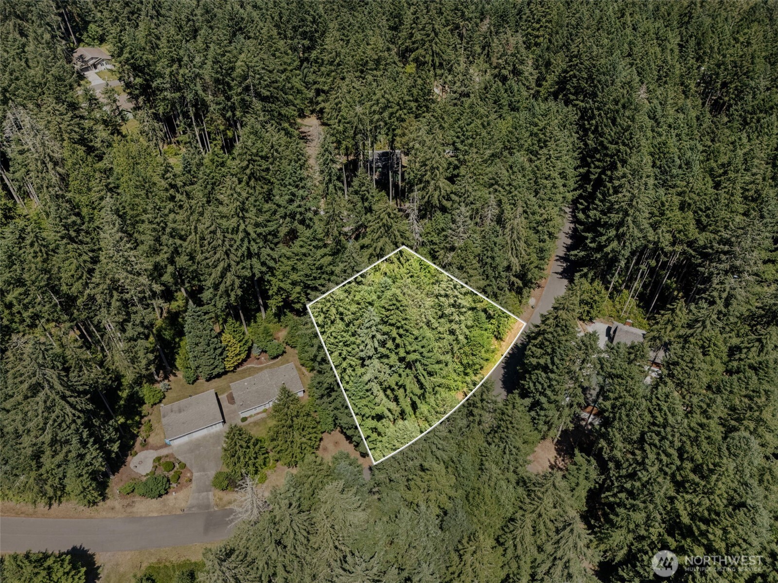 11103 Leschi Circle Property Photo 16