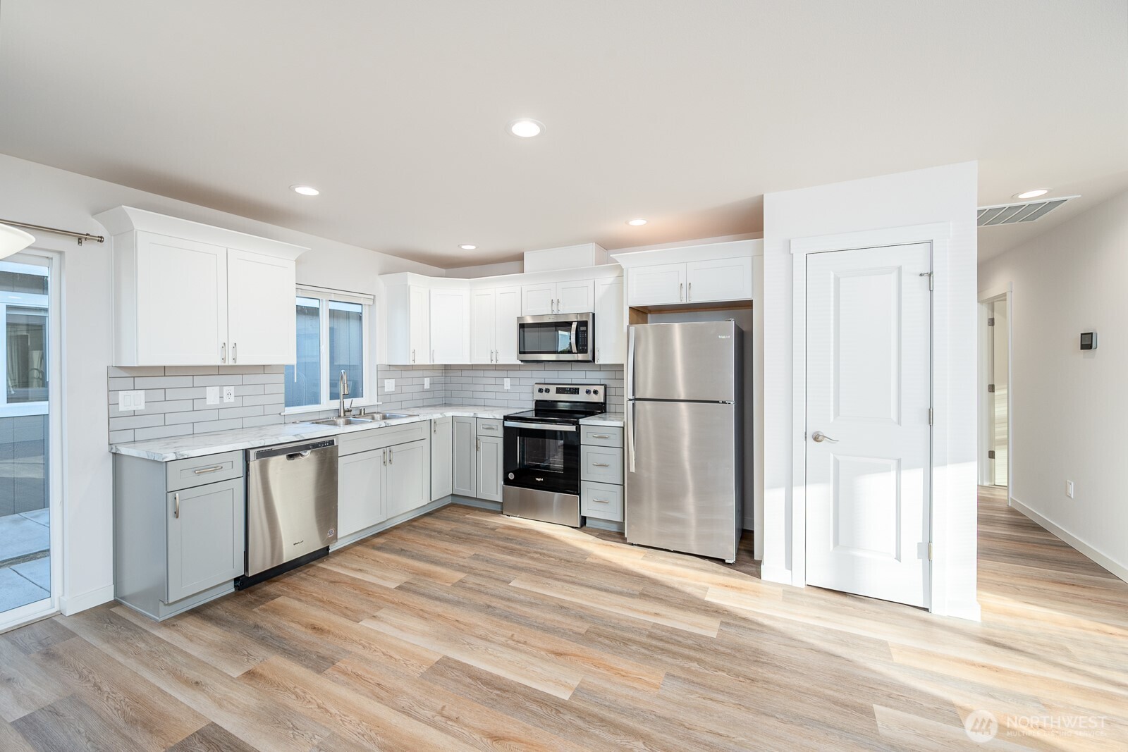 1325 Shaw Street Property Photo 5