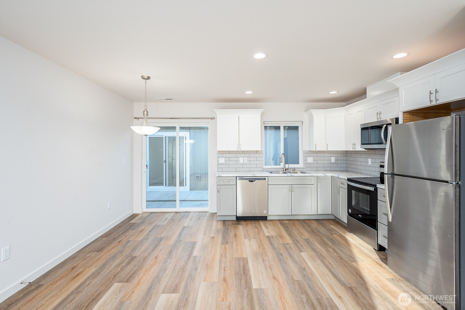 1325 Shaw Street Property Photo 8