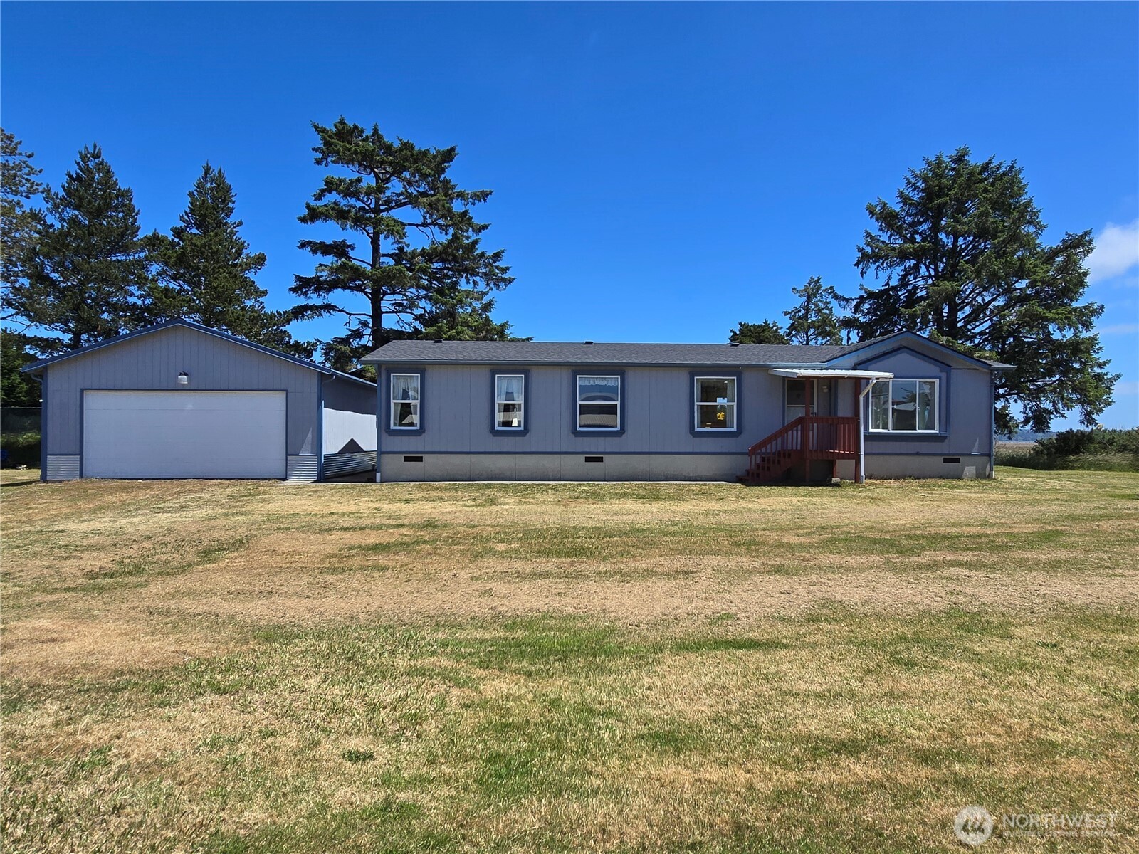 509 E Pacific Avenue Property Photo 4