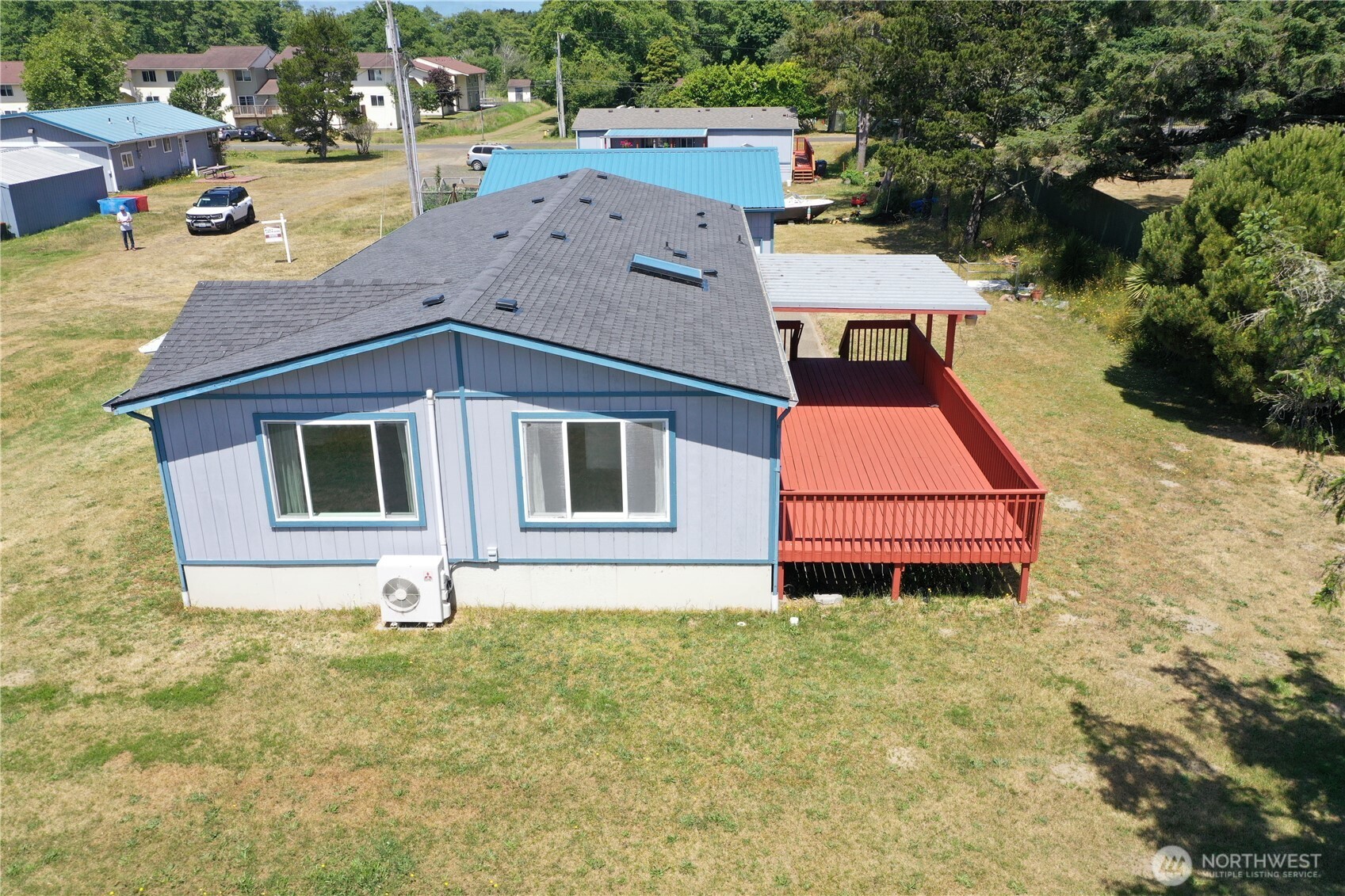 509 E Pacific Avenue Property Photo 7