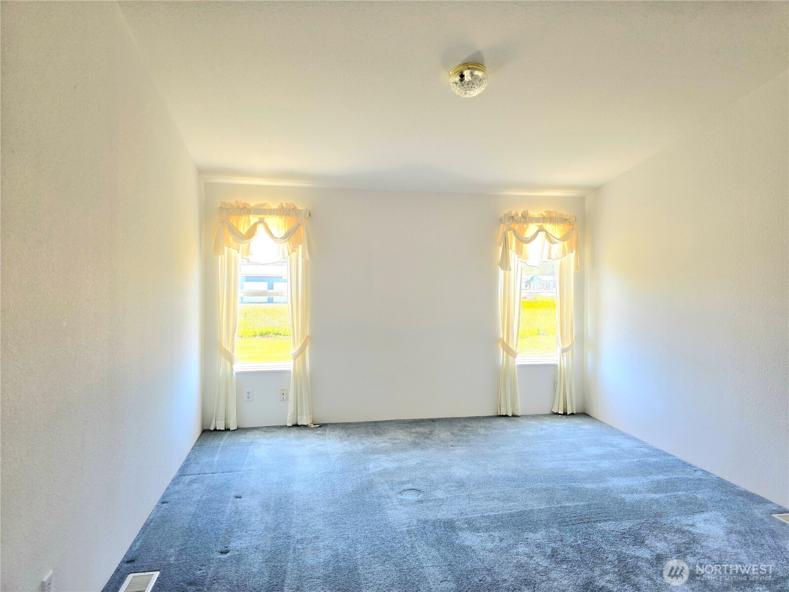 509 E Pacific Avenue Property Photo 31