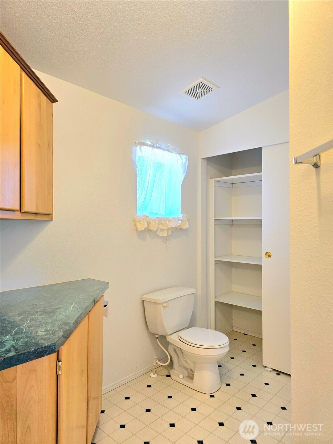 509 E Pacific Avenue Property Photo 36