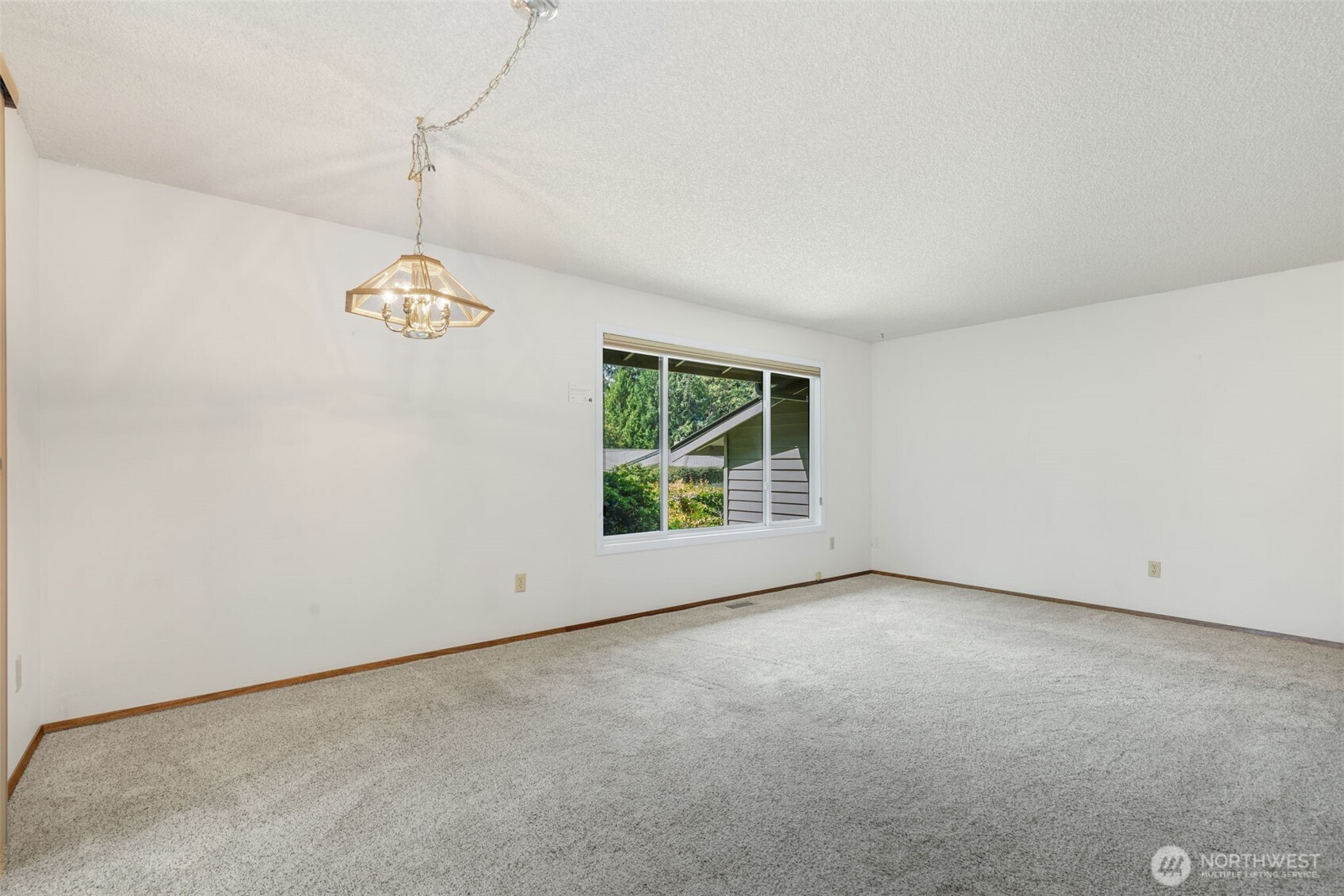 24832 12th Avenue Property Photo 8