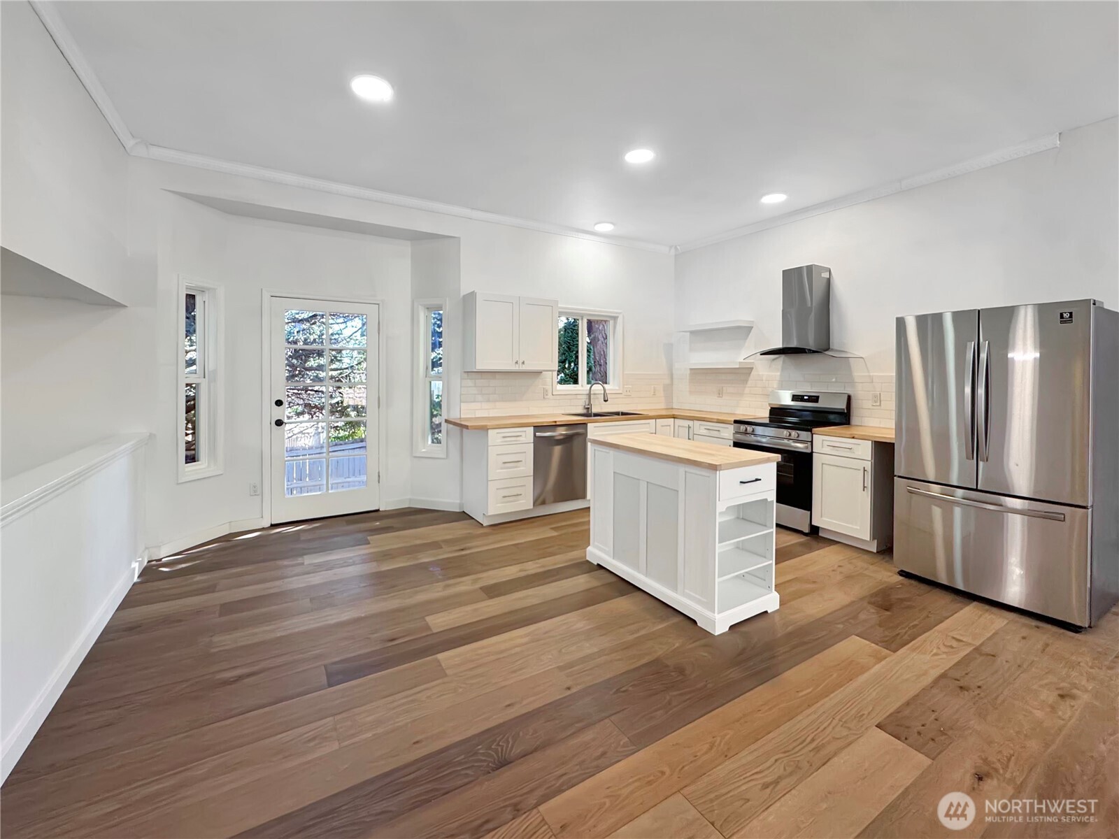 9605 132nd Street Property Photo 7