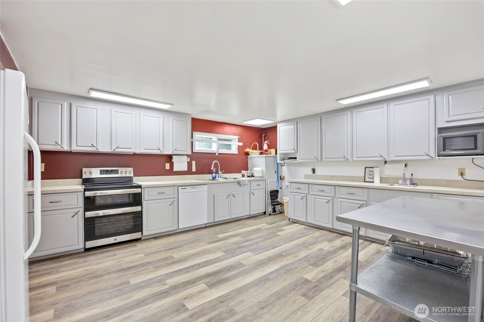 228 Se F Street Property Photo 12