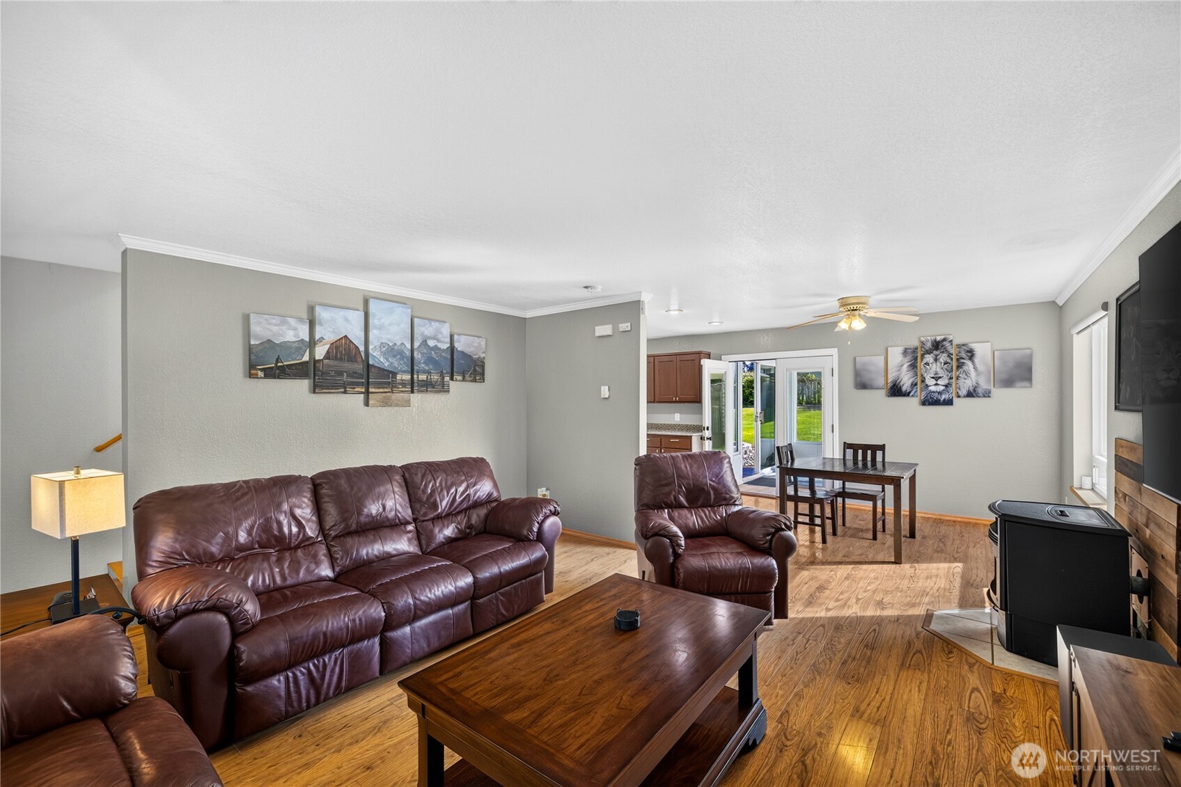 1219 Leahy Drive Property Photo 5