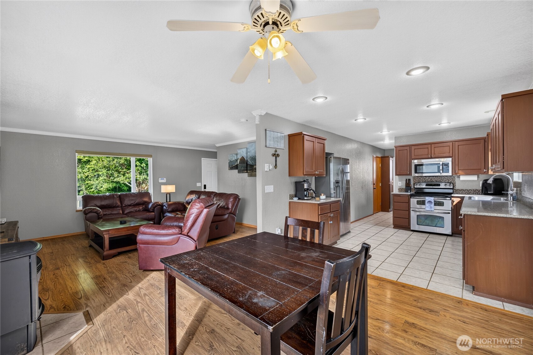 1219 Leahy Drive Property Photo 8