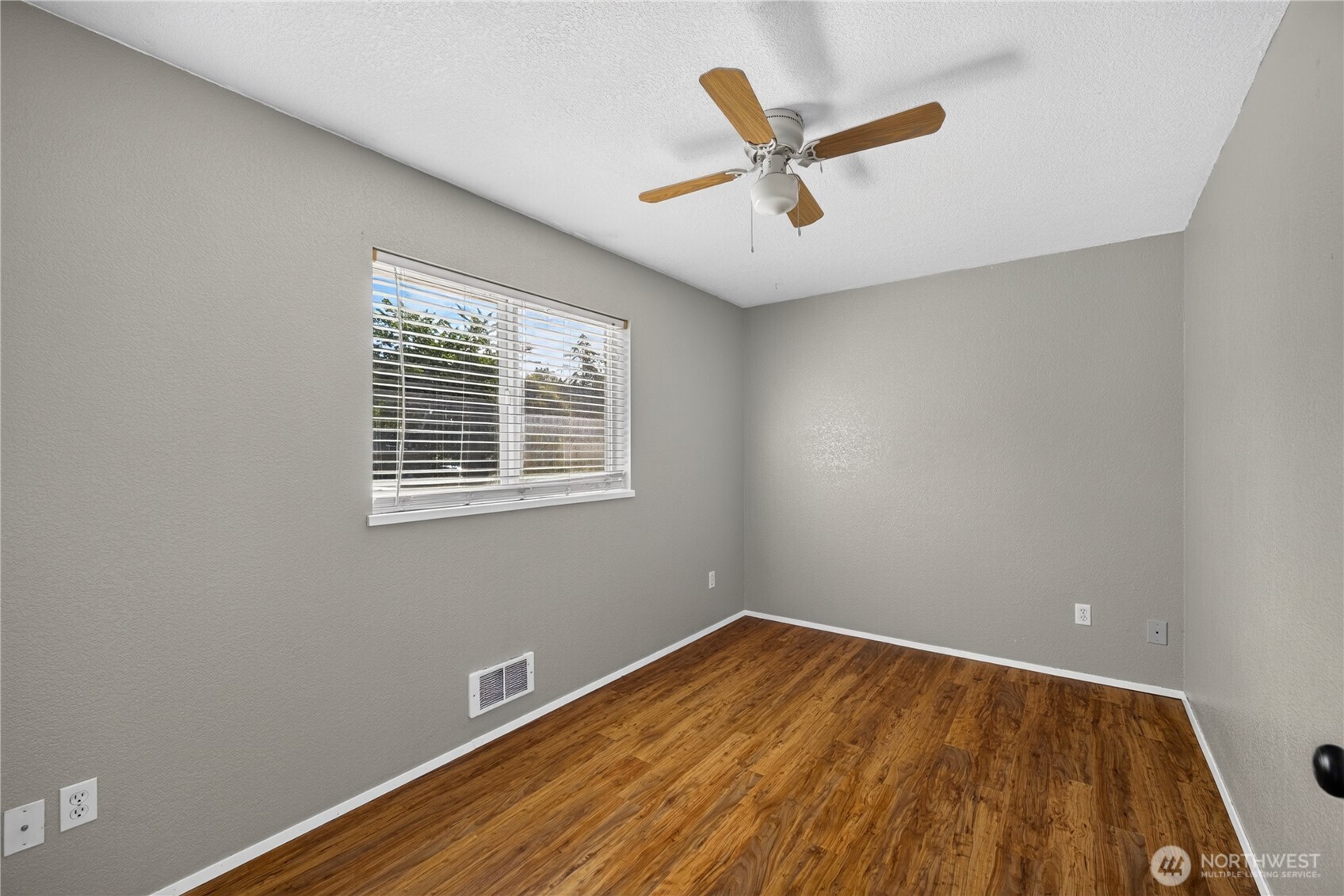1219 Leahy Drive Property Photo 22