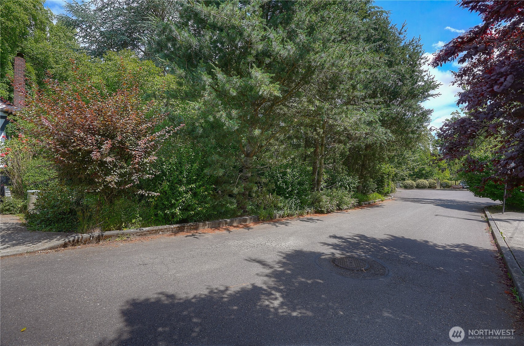 710 11th Avenue Property Photo 1