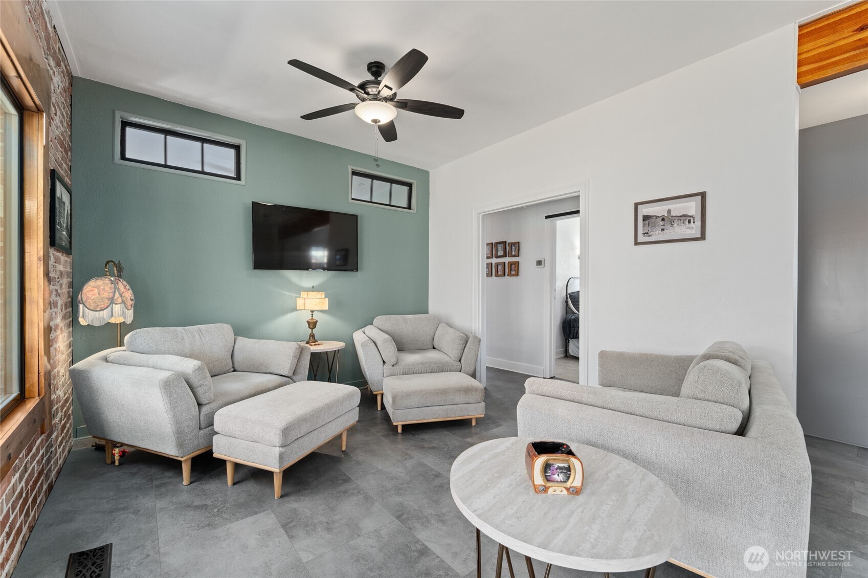 446 5th Street Property Photo 5