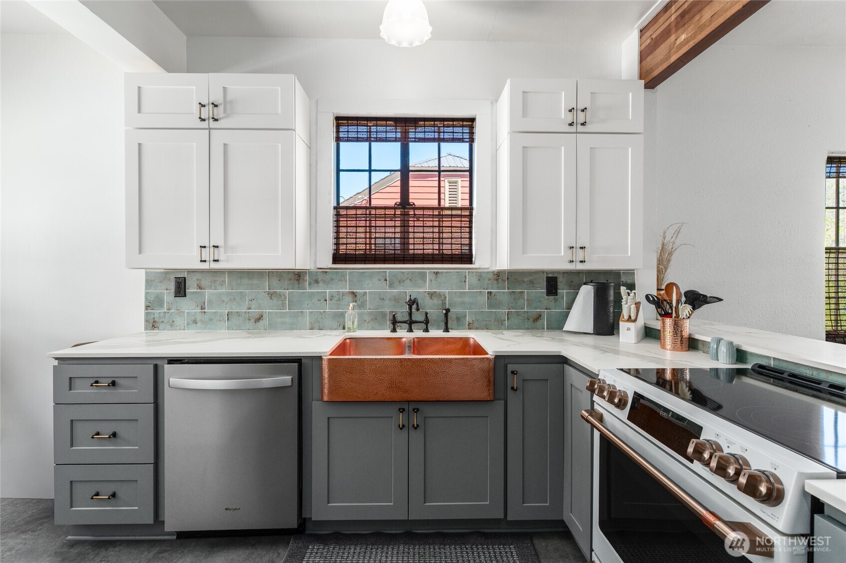 446 5th Street Property Photo 12