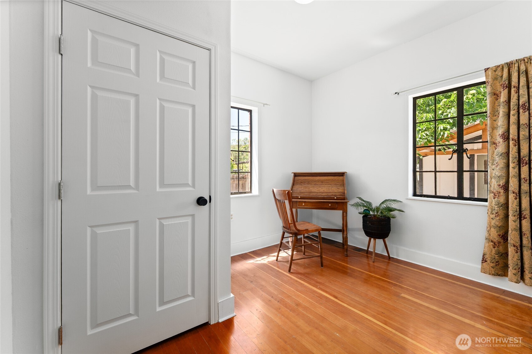 446 5th Street Property Photo 20