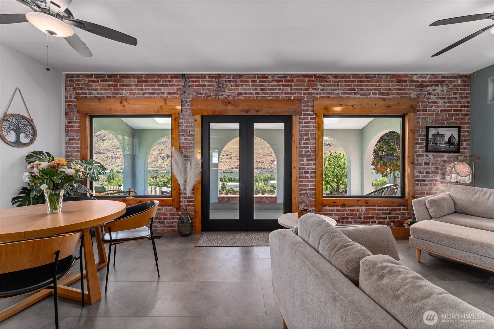 446 5th Street Property Photo 22