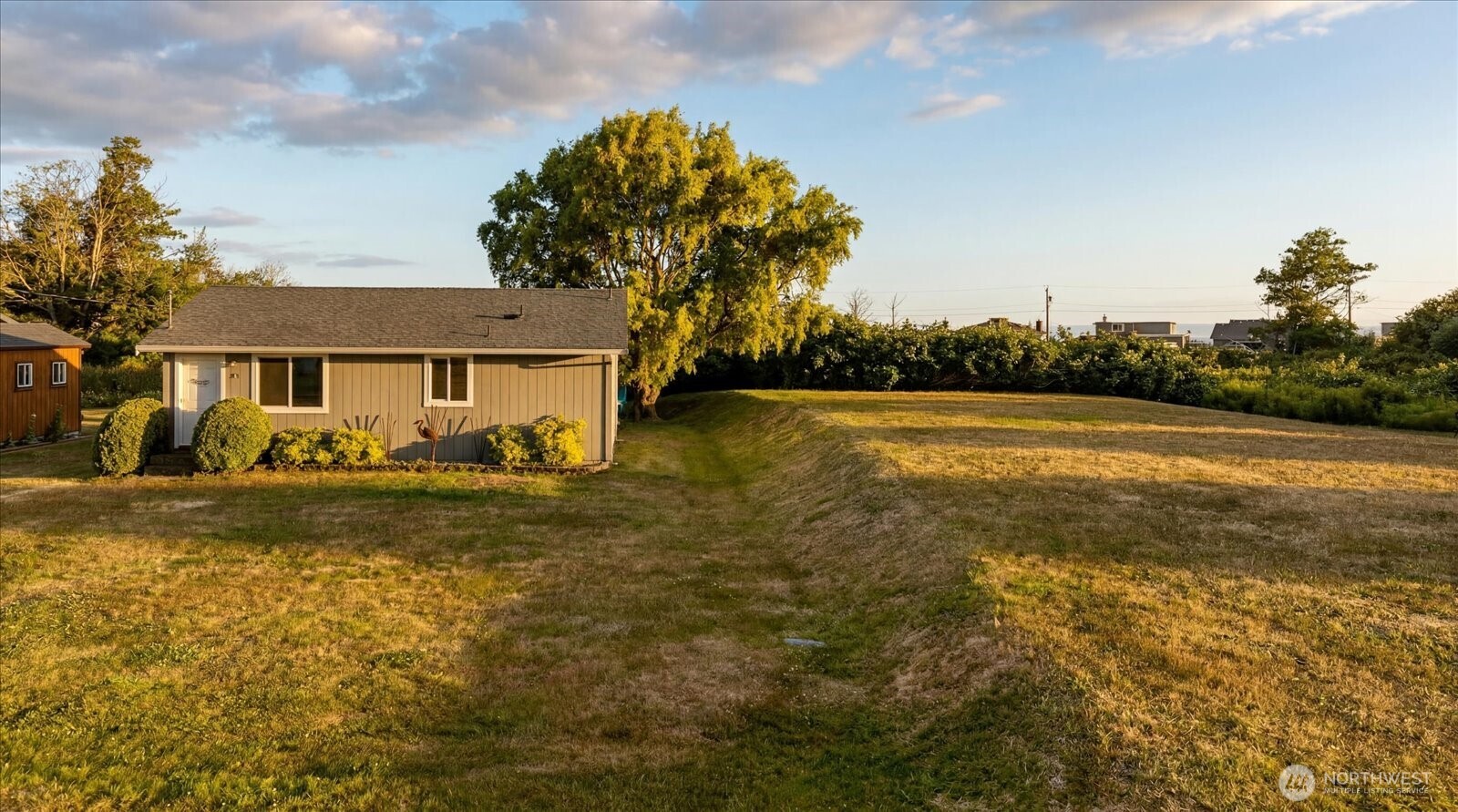 214 Lighthouse Way Property Photo 6