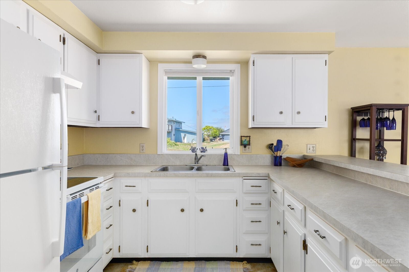 214 Lighthouse Way Property Photo 13
