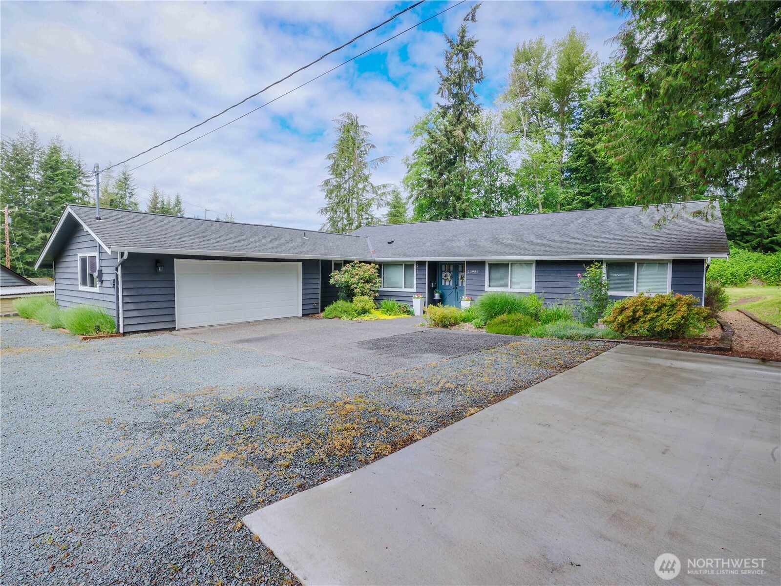 20925 Frank Waters Road Property Photo 1