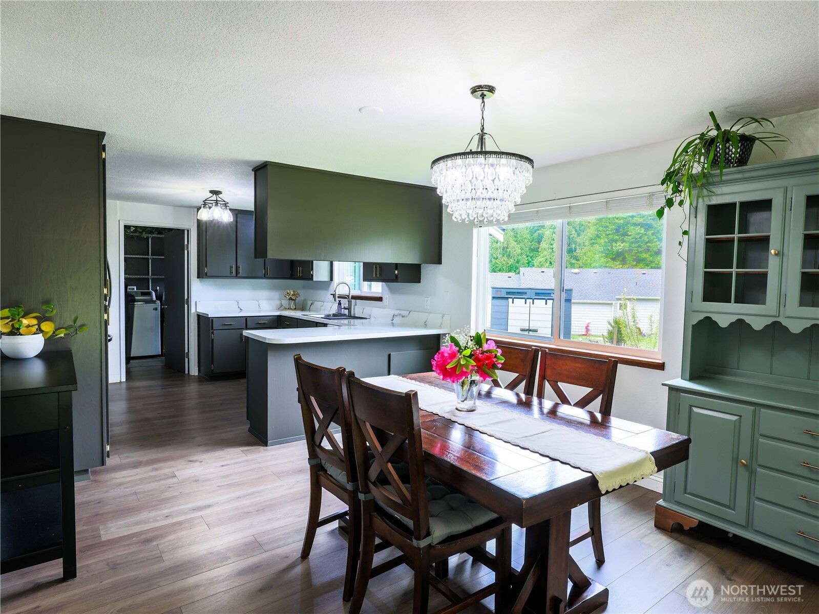 20925 Frank Waters Road Property Photo 8