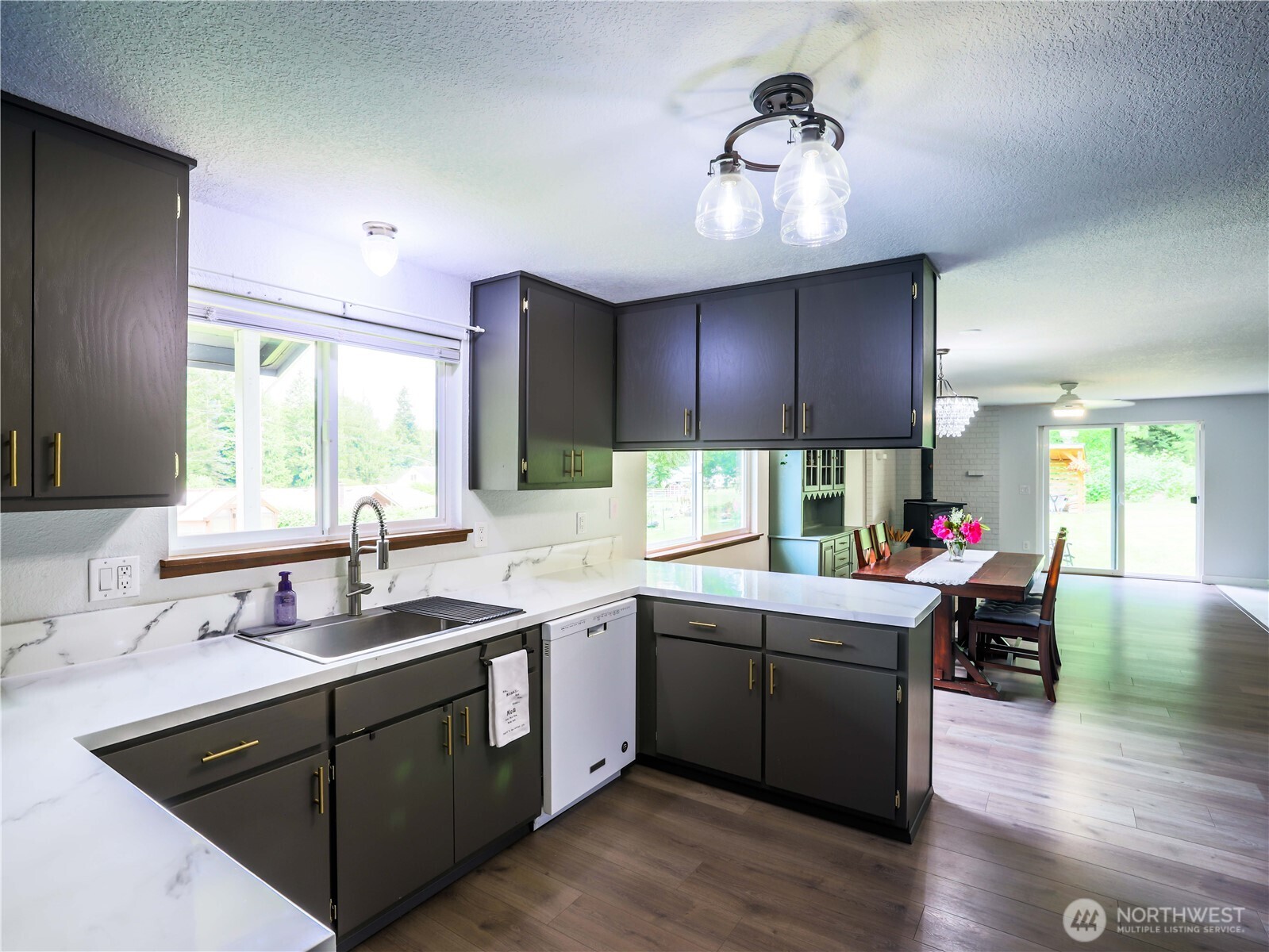 20925 Frank Waters Road Property Photo 9