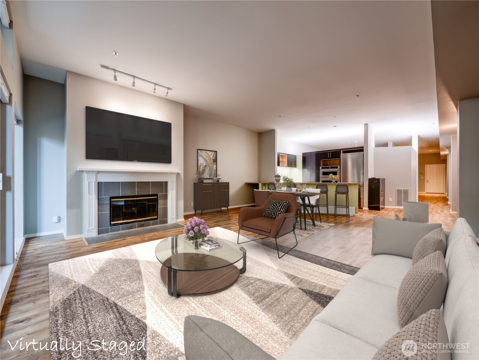 526 1st Avenue 203 Property Photo 1