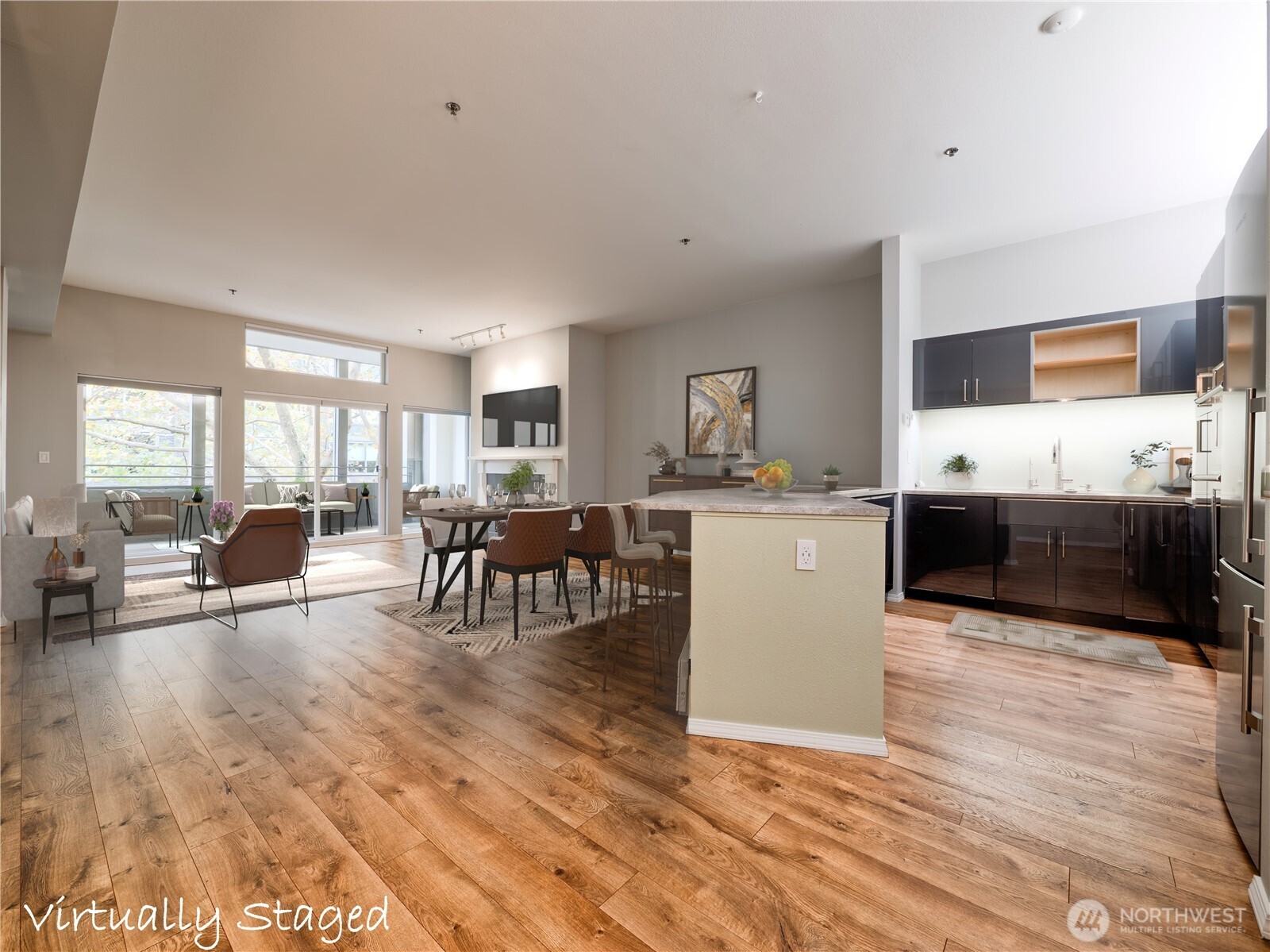 526 1st Avenue 203 Property Photo 11
