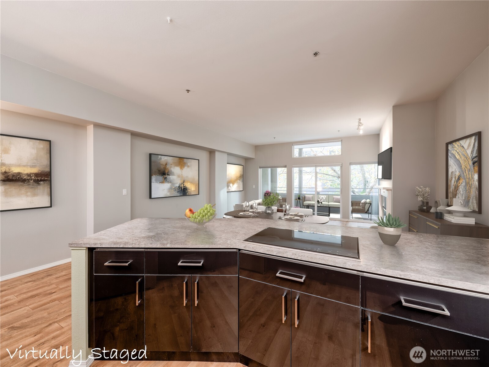 526 1st Avenue 203 Property Photo 17