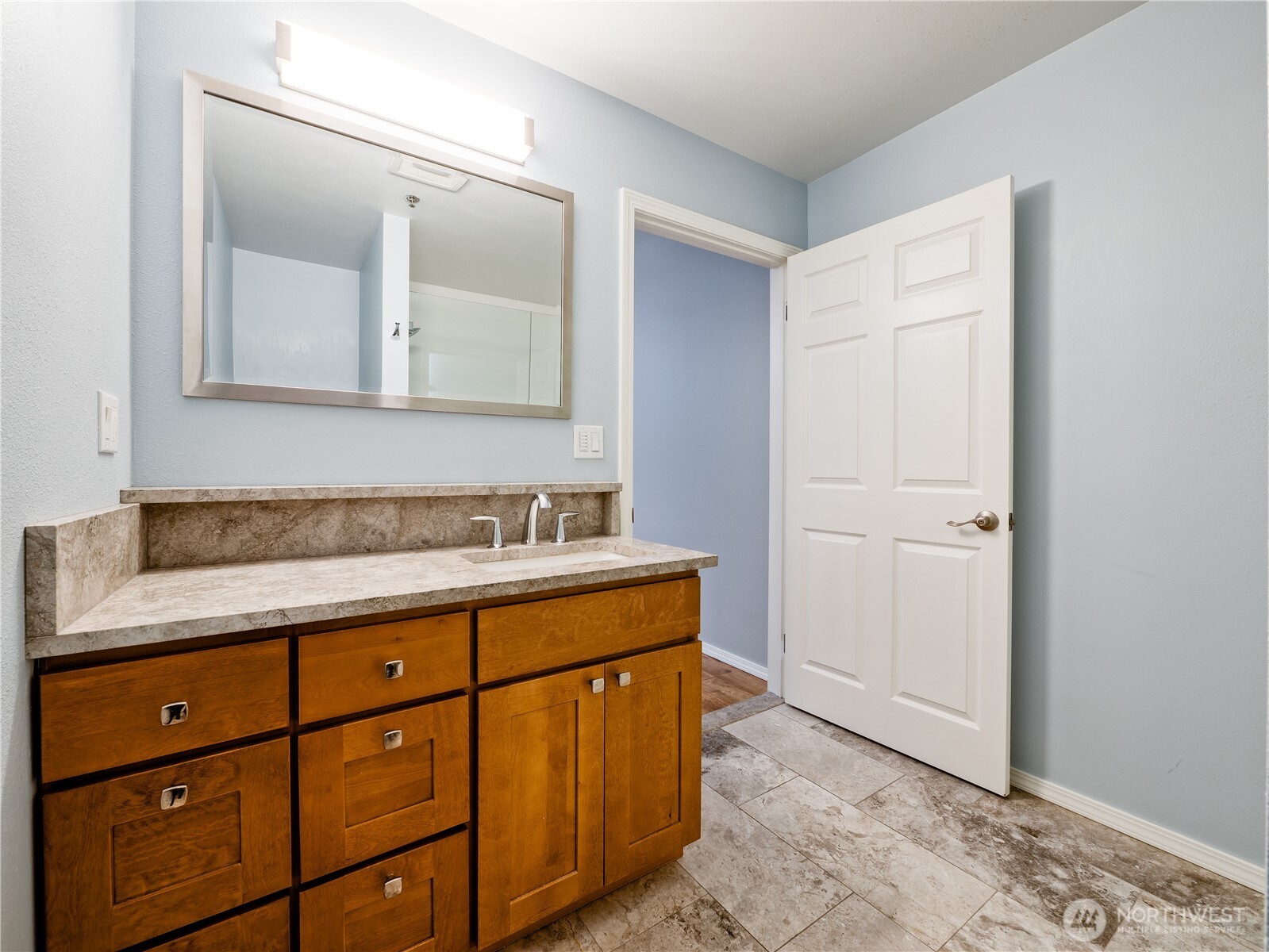 526 1st Avenue 203 Property Photo 24