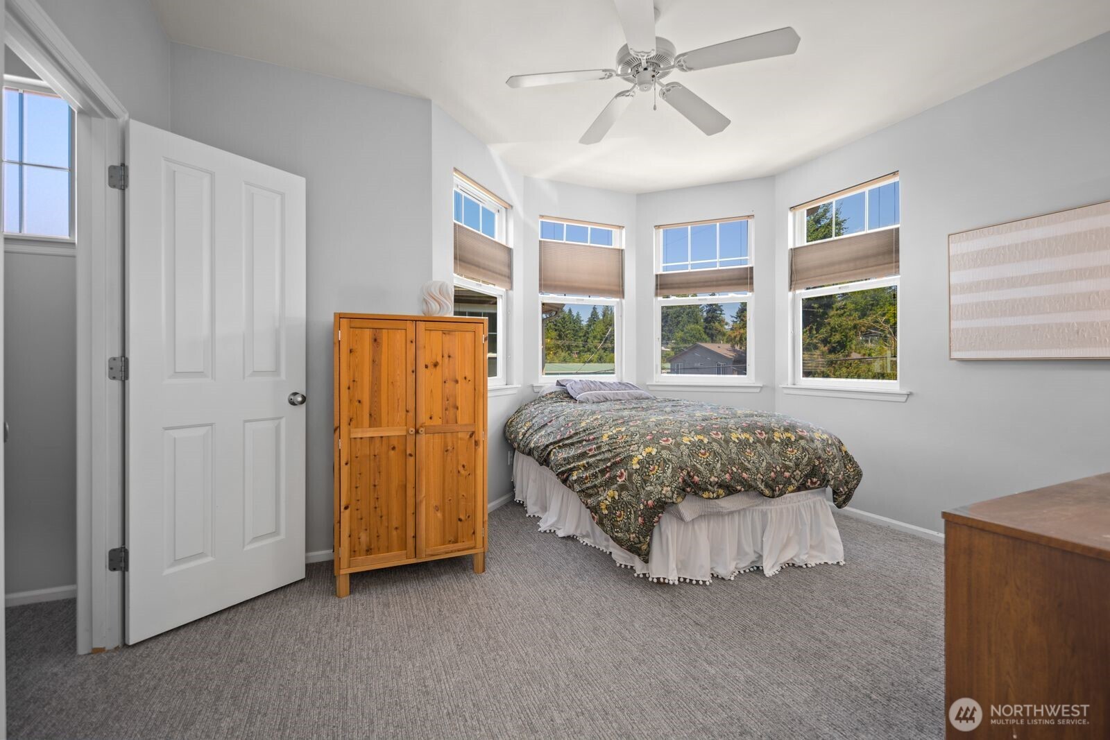 10543 Midvale Avenue A Property Photo 12
