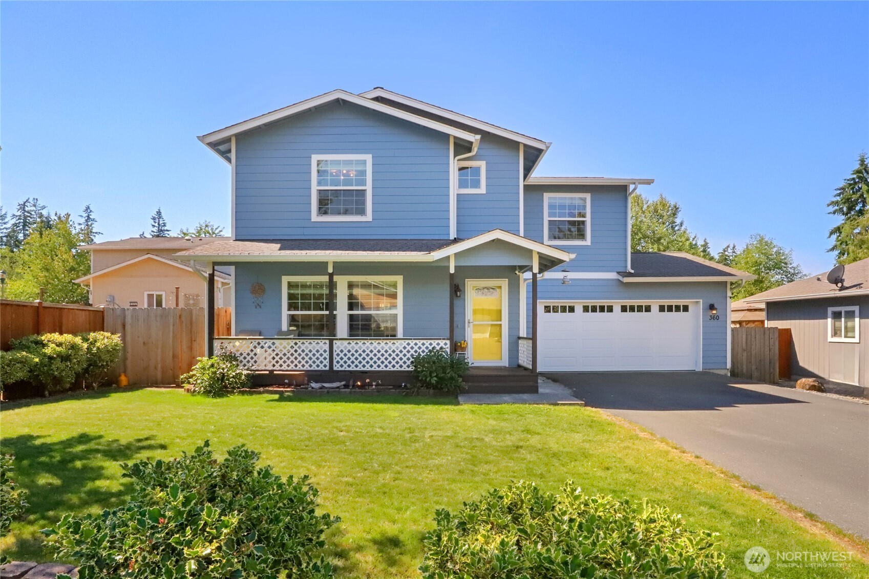 360 Ne Max William Loop Property Photo 1