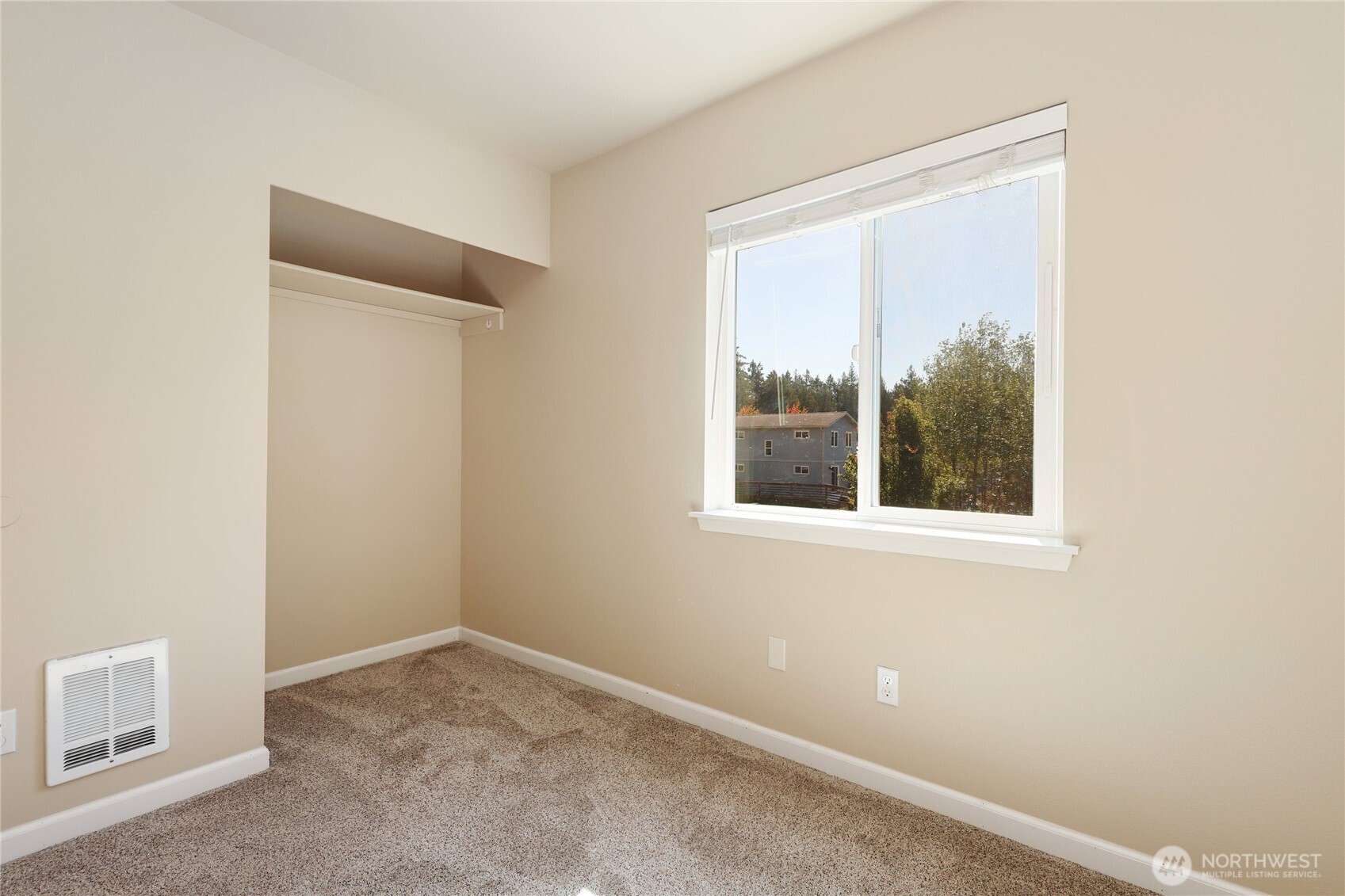 360 Ne Max William Loop Property Photo 23