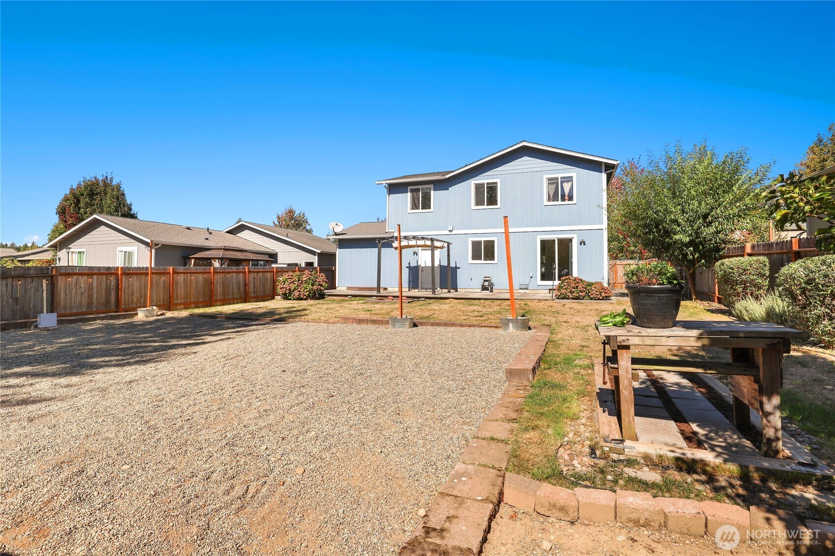 360 Ne Max William Loop Property Photo 28