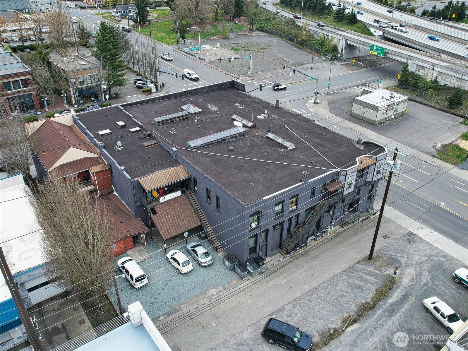 2912 Hewitt Avenue Property Photo 4