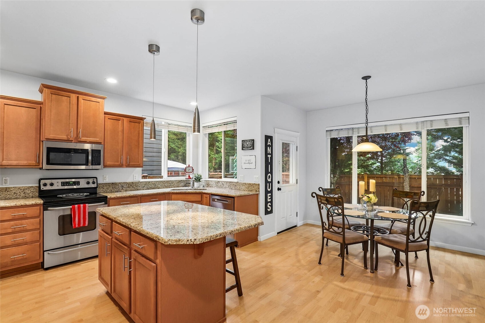 17208 138th Avenue Ct Property Photo 8