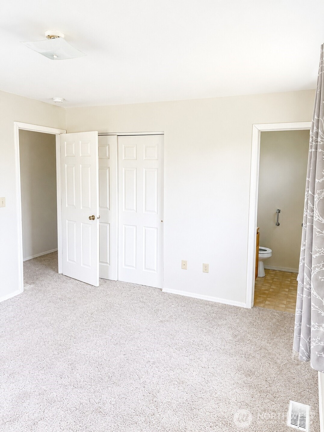 8 Orchard Loop S. Property Photo 8