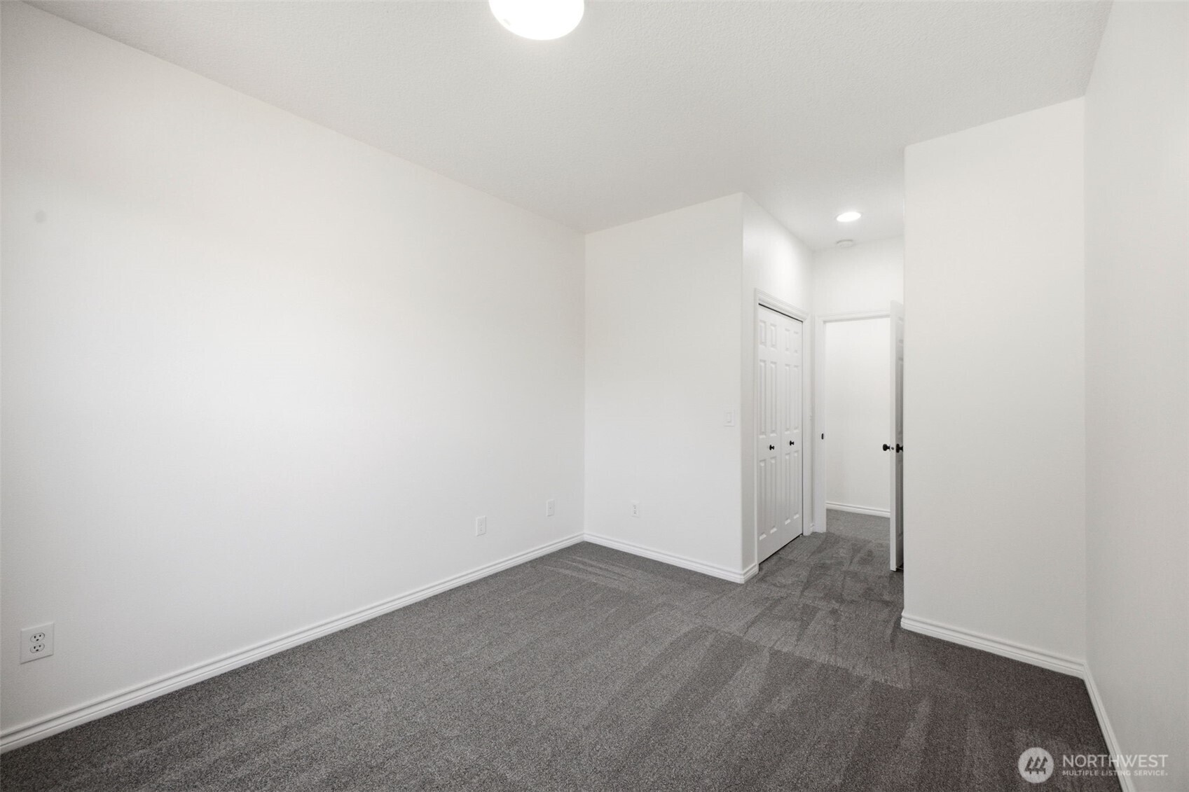 4511 Ne 104th Way Property Photo 16