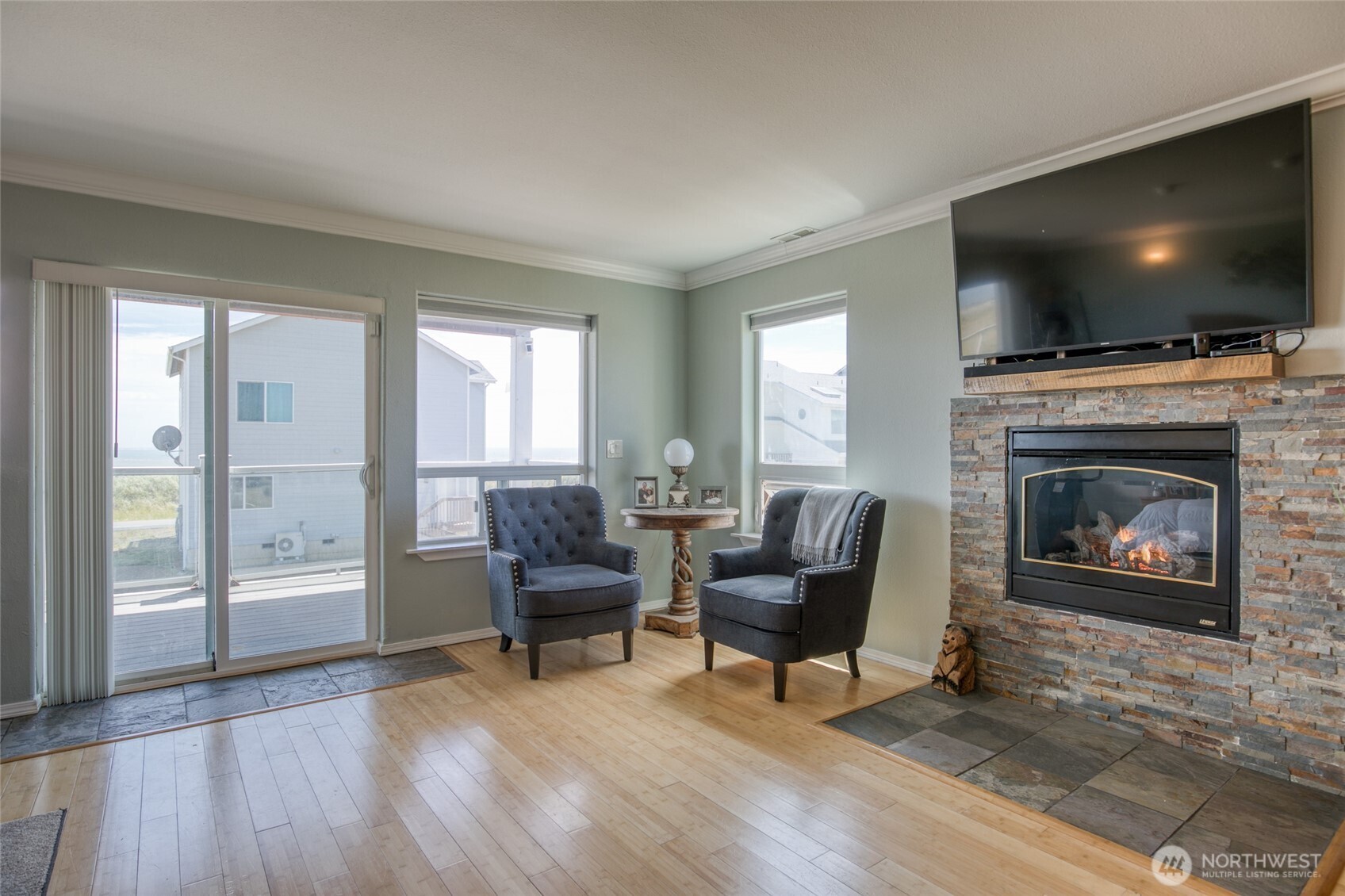 1477 Ocean Crest Avenue Property Photo 3