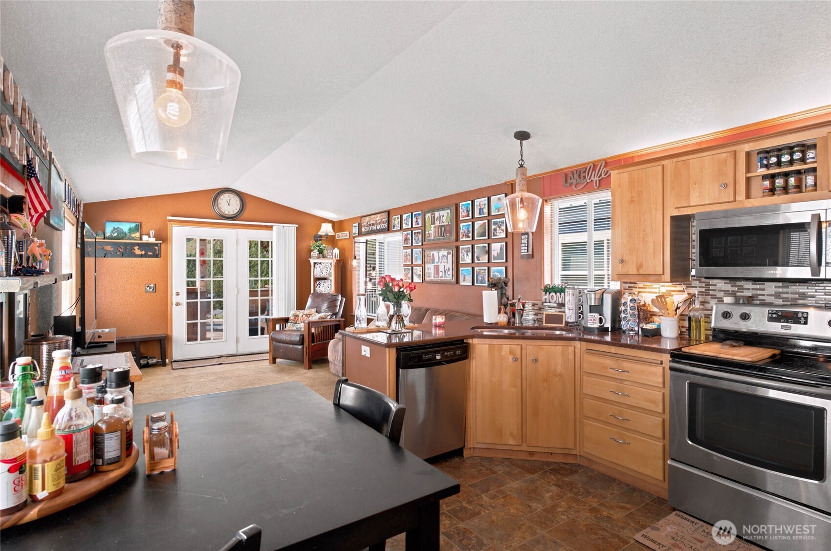 11155 S Lakeshore Road 17a Property Photo 10