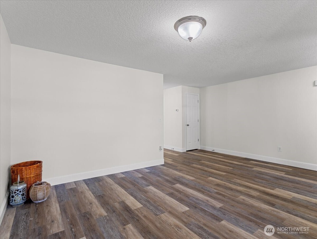 181 Marty Loop Property Photo 6