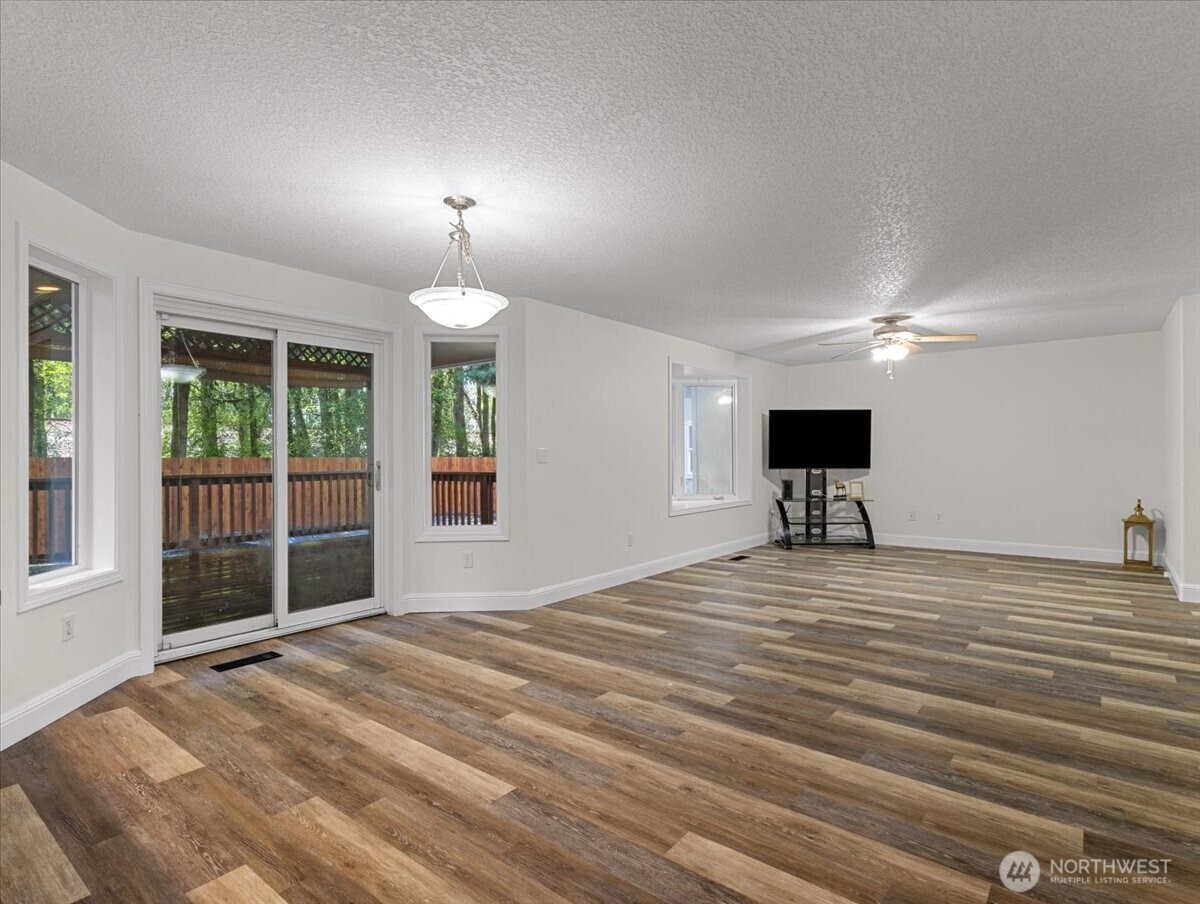 181 Marty Loop Property Photo 13